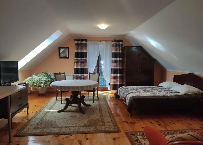 Lesna Polana B&B 스클라르스카포렘바