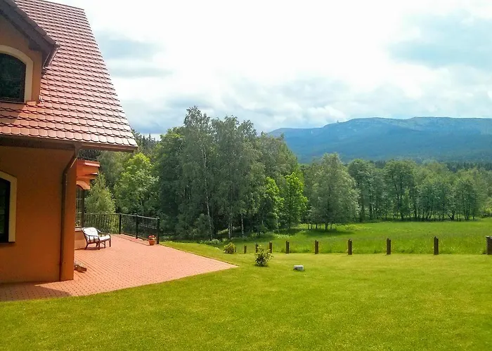 Lesna Polana 스클라르스카포렘바