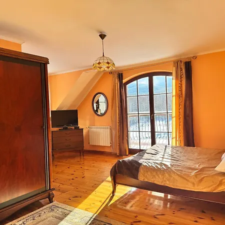 Bed & Breakfast Lesna Polana 3*