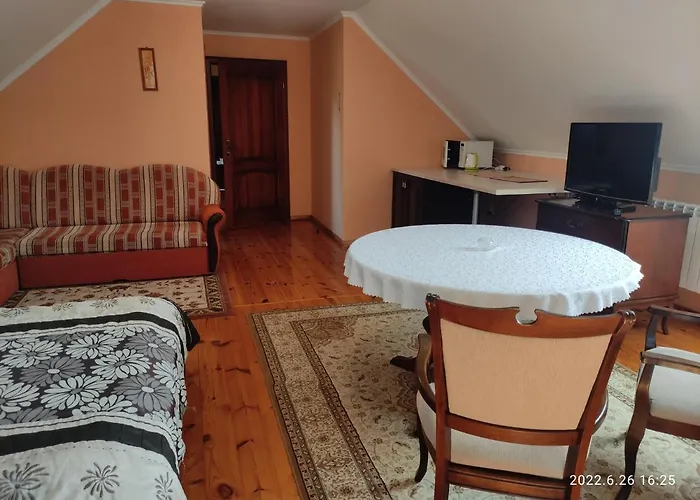 Bed and breakfast Lesna Polana 3*