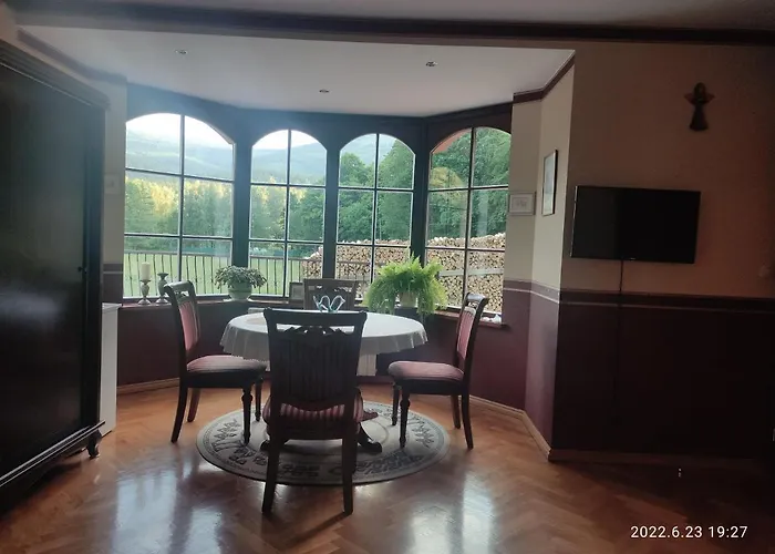 Bed and breakfast Lesna Polana 3*