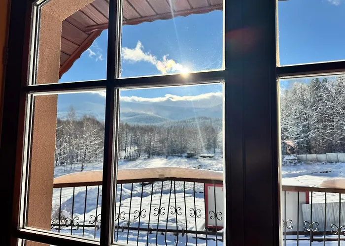 Bed and breakfast Lesna Polana 3*