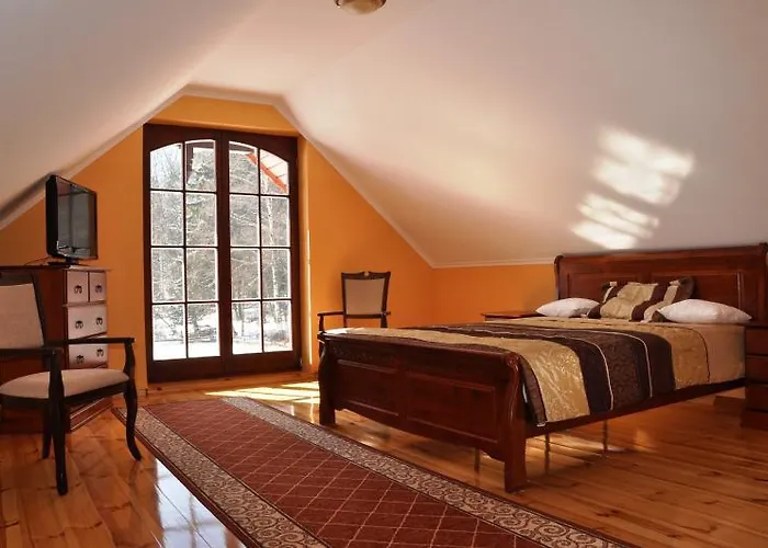 Bed and breakfast Lesna Polana 3*